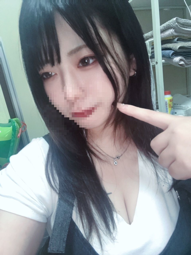 そらの写メ